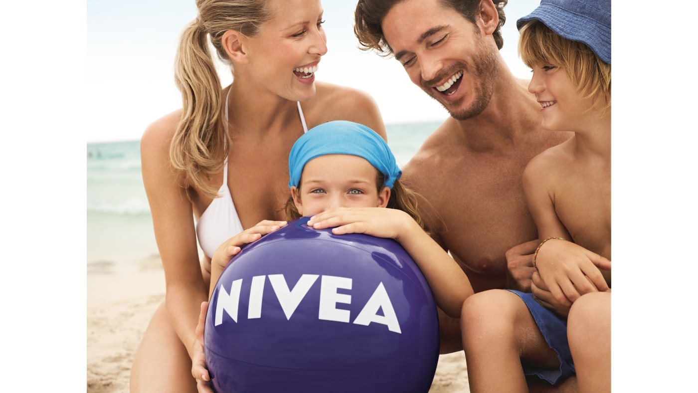 NIVEA SUN Summer Family